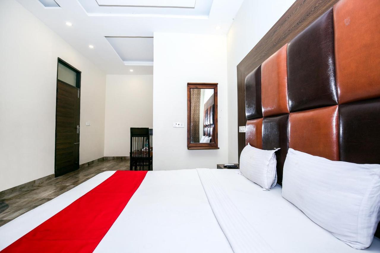 Hotel Woodcrest Zirakpur Chandigarh - Luxury Rooms ภายนอก รูปภาพ