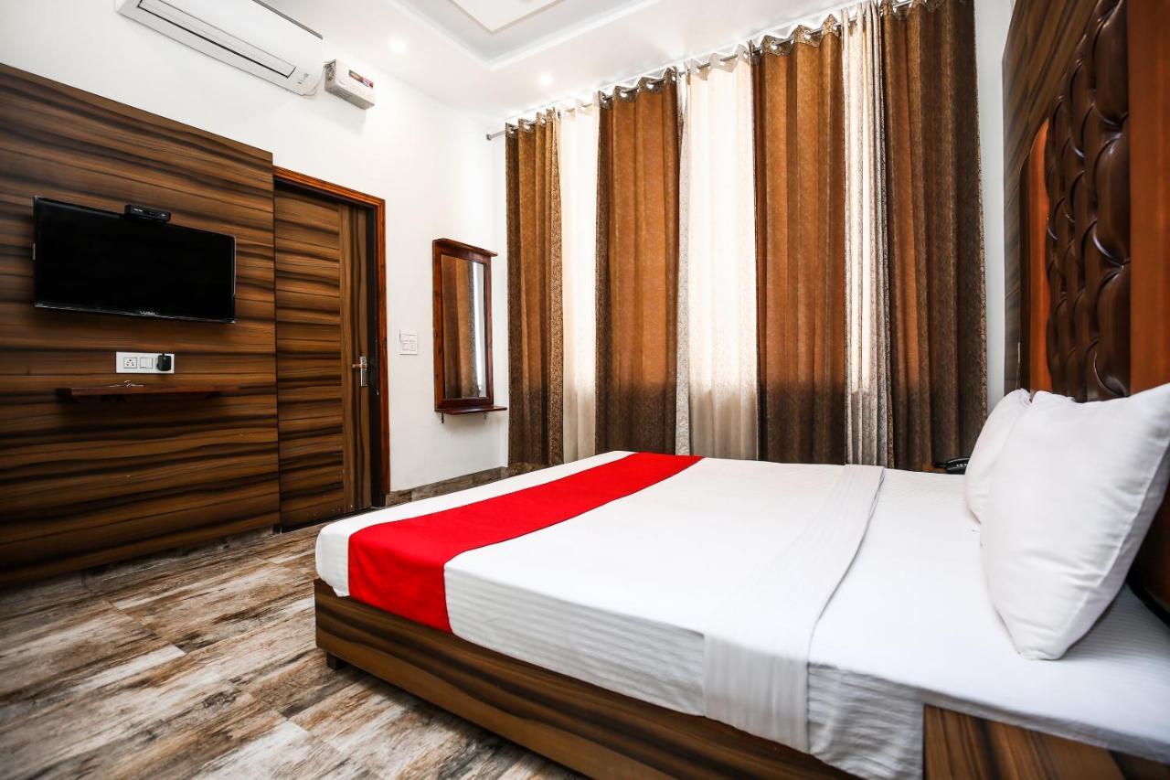 Hotel Woodcrest Zirakpur Chandigarh - Luxury Rooms ภายนอก รูปภาพ