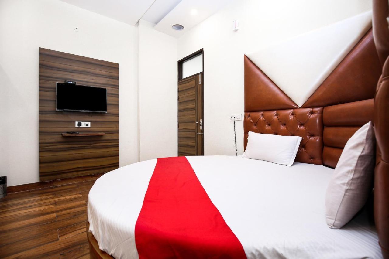 Hotel Woodcrest Zirakpur Chandigarh - Luxury Rooms ภายนอก รูปภาพ