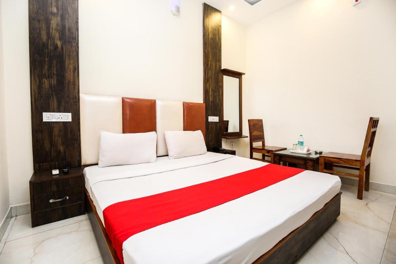 Hotel Woodcrest Zirakpur Chandigarh - Luxury Rooms ภายนอก รูปภาพ