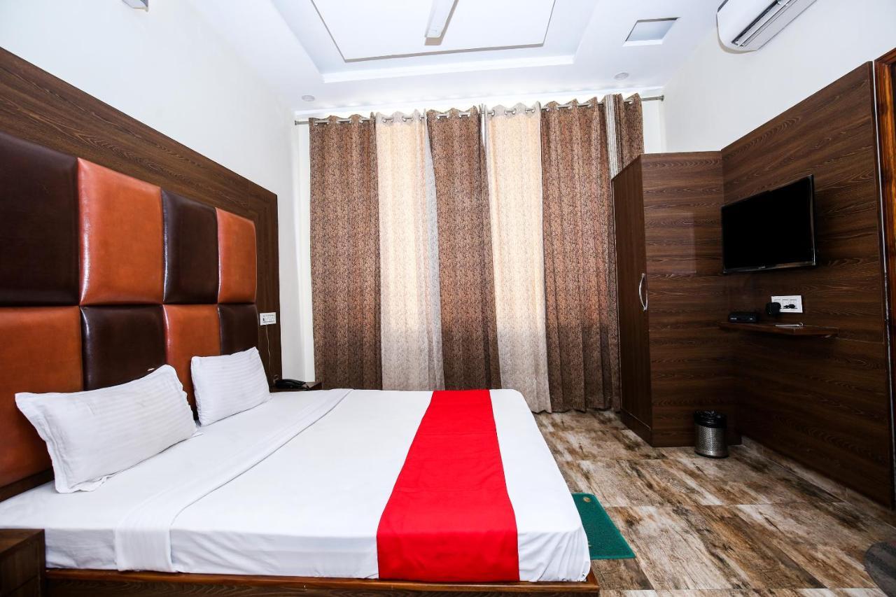 Hotel Woodcrest Zirakpur Chandigarh - Luxury Rooms ภายนอก รูปภาพ