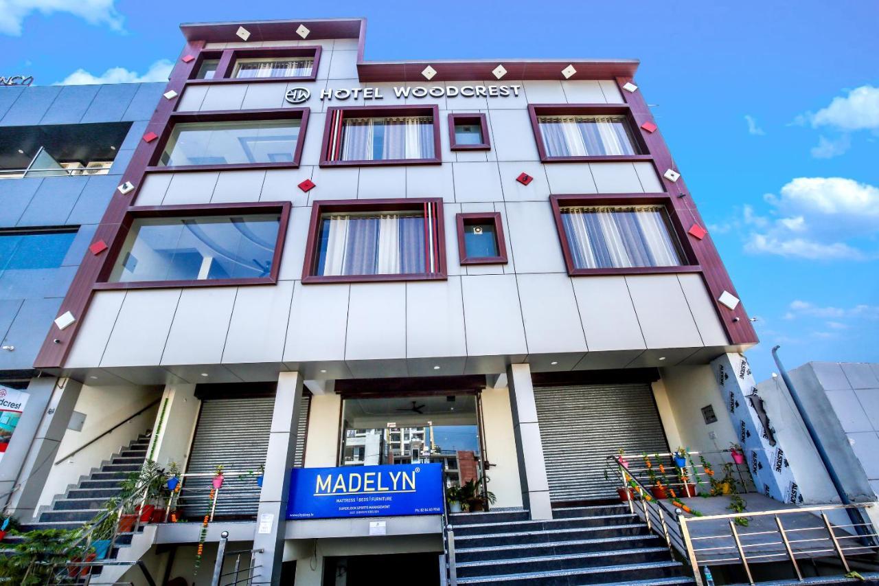 Hotel Woodcrest Zirakpur Chandigarh - Luxury Rooms ภายนอก รูปภาพ