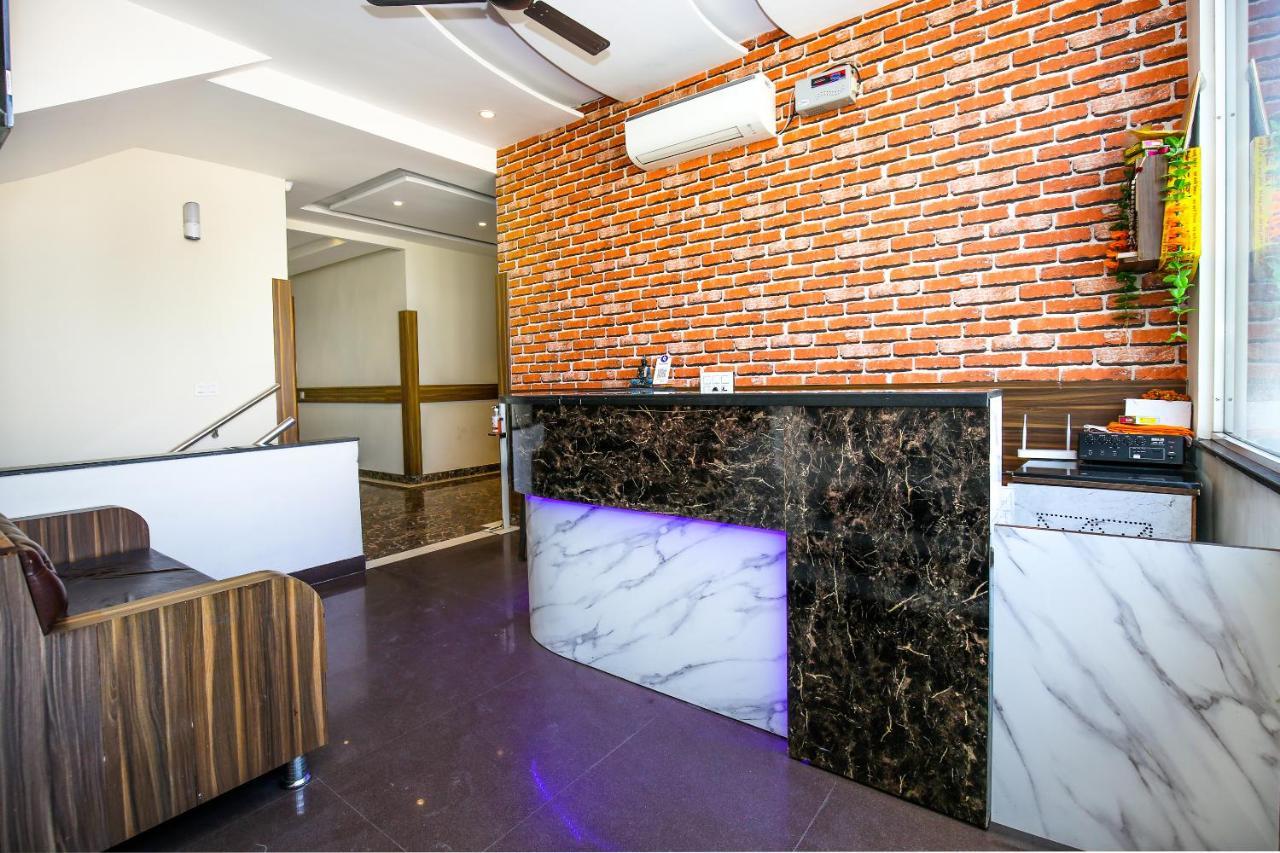 Hotel Woodcrest Zirakpur Chandigarh - Luxury Rooms ภายนอก รูปภาพ